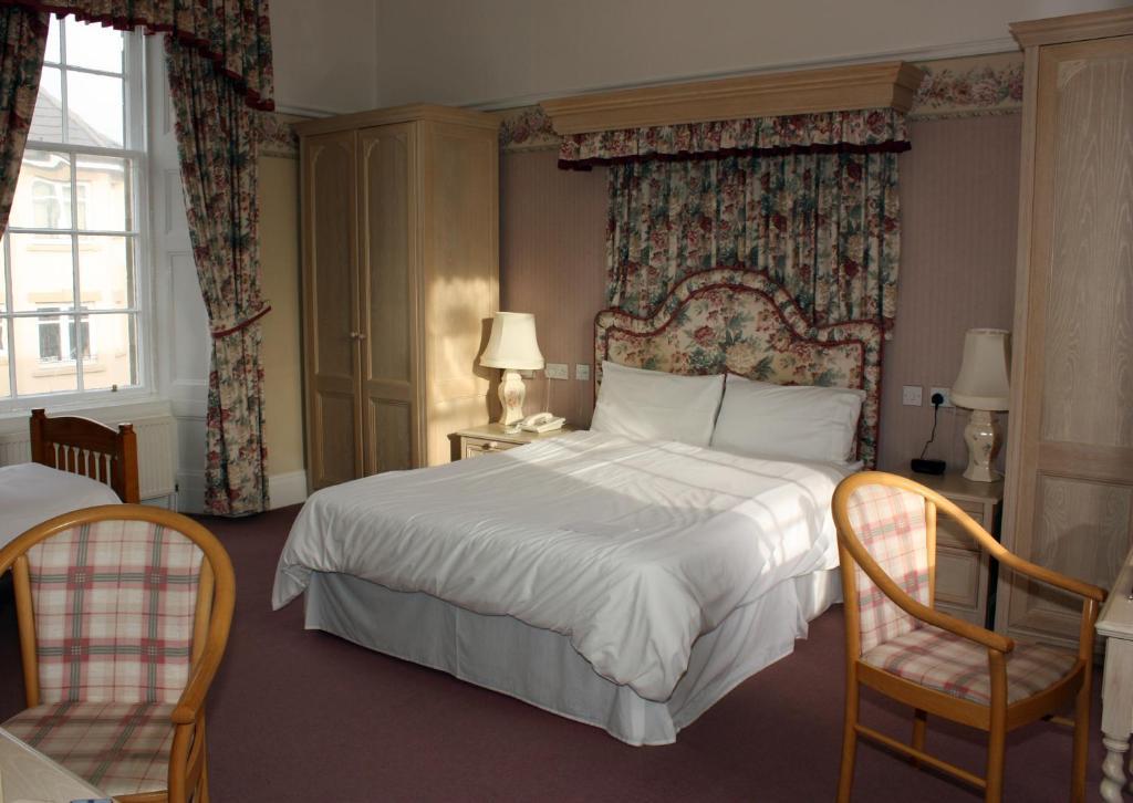 Annfield House Hotel Ървин Стая снимка